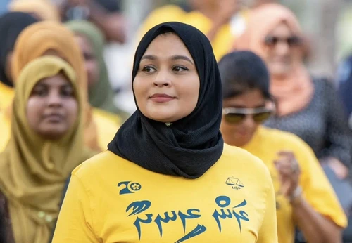 ފޭސްބުކްގައި ޒާޔާ ކުރި ޕޯސްޓްގެ މައްސަލަ ބަލަނީ